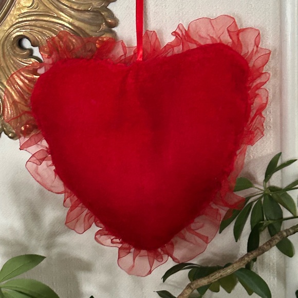Hanging Red Velvet Valentine Heart Pillow - Picture 4 of 6